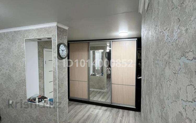 3-комнатная квартира · 105 м² · 9/10 этаж, мкр 12 49 за 500 000 ₸ в Актобе — фото 2