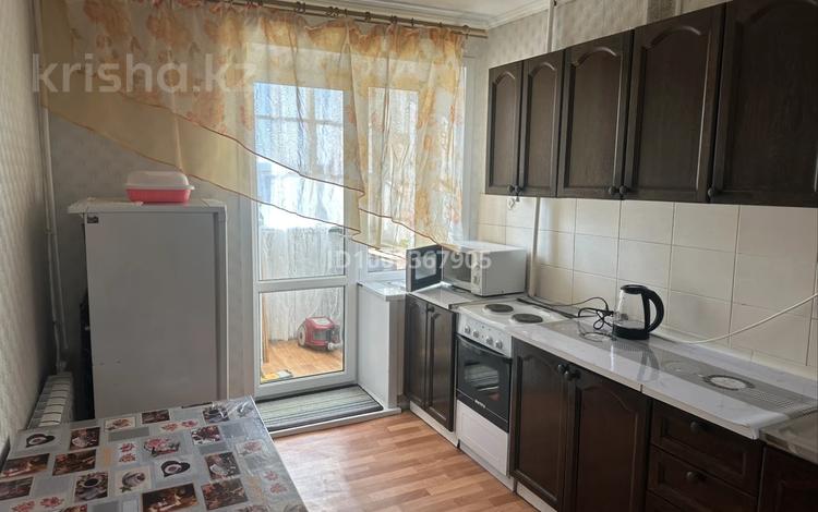 3-бөлмелі пәтер · 63 м² · 7/9 қабат, мкр Юго-Восток, 28й микрорайон проспект Республики 4, бағасы: 200 000 ₸ в Караганде, Казыбек би р-н — фото 2