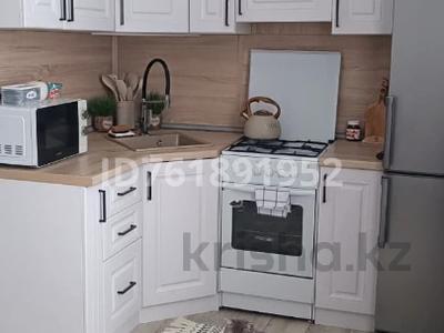 Продажа домов и дачи в Северо-Казахстанской обл.: Отдельный дом · 4 комнаты · 100 м² · 180 сот., Центральная 4 за 6 млн 〒 Отдельный дом · 4 комнаты · 100 м² · 180 сот., Центральная 4 за 6 млн 〒 в Саумалколе