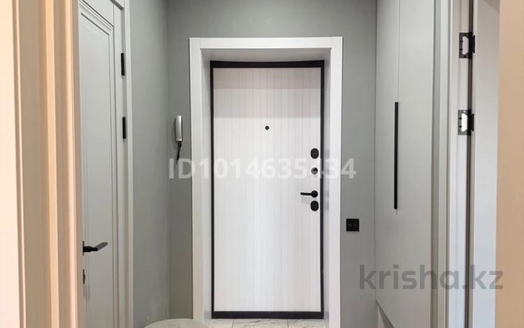 1-комнатная квартира · 51.4 м² · 5/10 этаж, мкр Женис 40 за 195 000 ₸ в Уральске — фото 2