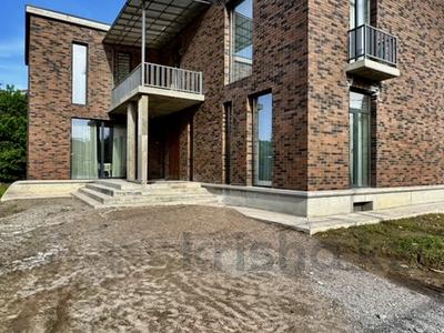 Жеке үй · 6 бөлме · 350 м² · 5 сот., мкр Коктобе — улица Кыз Жибек, бағасы: 425 млн ₸ в Алматы, Медеуский р-н