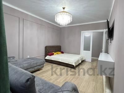 1-комнатная квартира, 45 м², 4/16 этаж помесячно, Назарбаева 14/1 за 300 000 〒 в Шымкенте