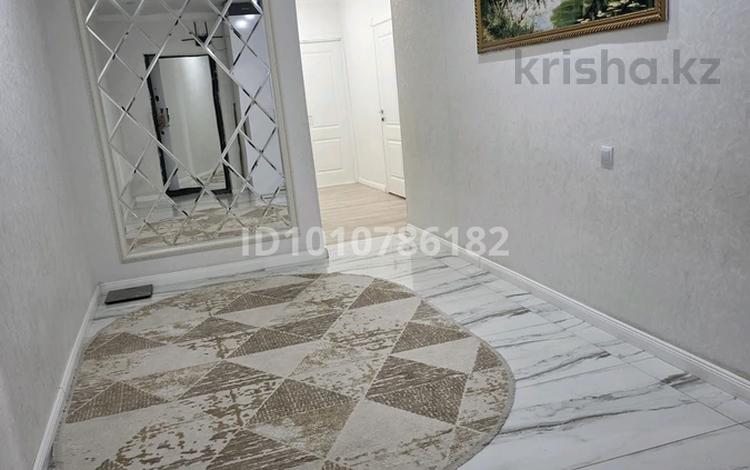 4-бөлмелі пәтер · 130 м² · 1/5 қабат, 34-й мкр 6 — Ассалмблея, бағасы: 45 млн ₸ в Актау — фото 2