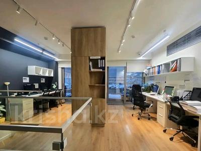 Офисы, салоны красоты, медцентры и аптеки · 94 м² за 90 млн ₸ в Алматы, Бостандыкский р-н