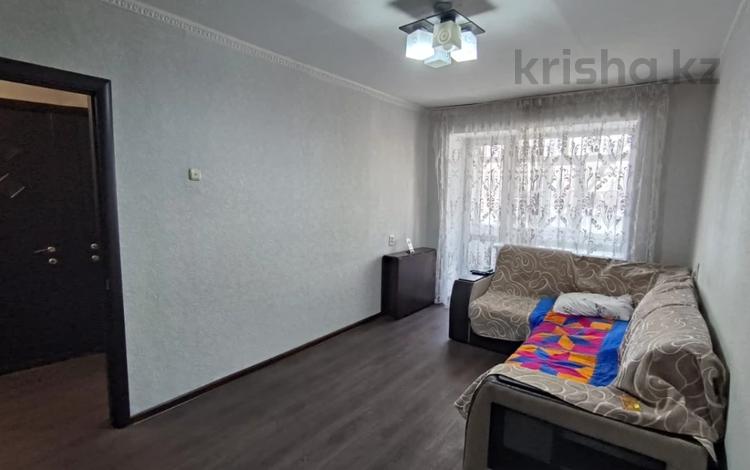 2-комнатная квартира · 44.4 м² · 2/5 этаж, мкр Михайловка , ул. Аманжолова за 19 млн ₸ в Караганде, Казыбек би р-н — фото 2