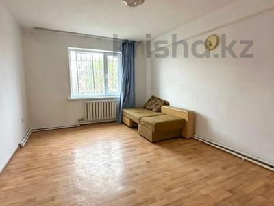 1-бөлмелі пәтер · 39.7 м² · 1/5 қабат, Жулдыз, бағасы: 13.5 млн ₸ в Талдыкоргане, мкр военный городок Жулдыз