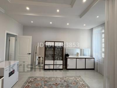 3-комнатная квартира · 87 м² · 9/14 этаж, мкр Комсомольский, Туркестан 14 — орынбор за 66 млн ₸ в Астане, Есильский р-н
