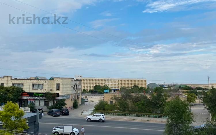 2-комнатная квартира · 56 м² · 3/5 этаж, 8-й мкр 20 за 13.5 млн ₸ в Актау — фото 2