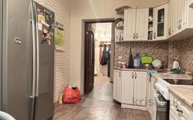 2-бөлмелі пәтер · 70 м² · 10/17 қабат, Жандосова — нархоз, бағасы: 45.9 млн ₸ в Алматы, Ауэзовский р-н — фото 10