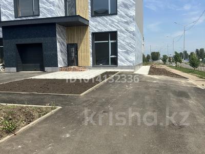 Жеке үй · 5 бөлме · 254 м² · 10 жүзд., Уалиханова, бағасы: 98.9 млн ₸ в Кокшетау