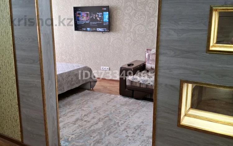 1-комнатная квартира · 42 м² · 8/9 этаж, 15 микрорайон 18 за 2 000 ₸ в Семее — фото 13