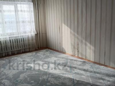 3-комнатная квартира · 65 м² · 6/9 этаж, мкр 11 — 11мкр,рядом Саздинс.полиц.участок за 150 000 〒 в Актобе