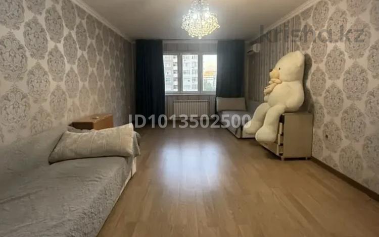 2-бөлмелі пәтер · 80 м² · 6/12 қабат, мкр Жетысу-3 55 — Абая момушулы, бағасы: 300 000 ₸ в Алматы, Ауэзовский р-н — фото 2