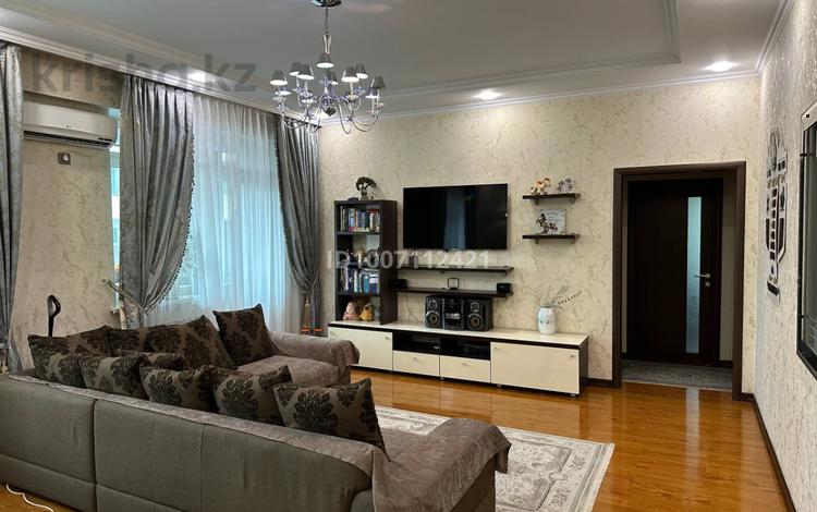 4-бөлмелі пәтер · 120.4 м² · 2/15 қабат, Абая 150/230 — Тургут Озала, бағасы: 95 млн ₸ в Алматы, Бостандыкский р-н — фото 18
