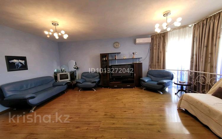 2-комнатная квартира · 109 м² · 8/8 этаж, 14-й мкр 59 за 250 000 ₸ в Актау — фото 2