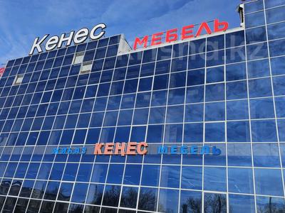 Офисы, магазины и бутики, склады, общепит, салоны красоты · 250 м² за 500 000 〒 в Актобе, мкр. Алтын орда