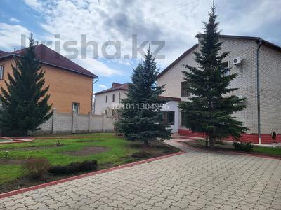 Отдельный дом · 6 комнат · 370 м² · 12 сот., мкр Юго-Восток, Панель-центр 22 за 150 млн 〒 в Караганде, Казыбек би р-н