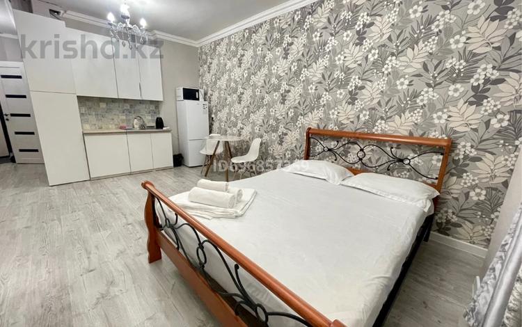 1-комнатная квартира, 32 м², 3/22 этаж посуточно, Чингиз Айтматов 34/1 за 10 990 〒 в Астане, Есильский р-н — фото 20