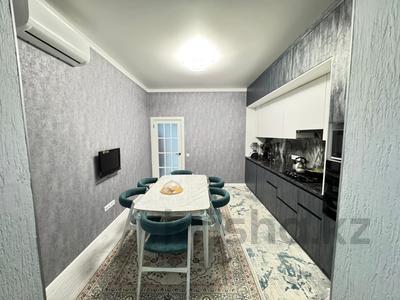 Пәтерлер в Актюбинской обл.: 3-бөлмелі пәтер · 90 м² · 1/5 қабат, мкр. Алтын орда 7г, бағасы: 37.6 млн 〒 3-бөлмелі пәтер · 90 м² · 1/5 қабат, мкр. Алтын орда 7г, бағасы: 37.6 млн 〒 в Актобе