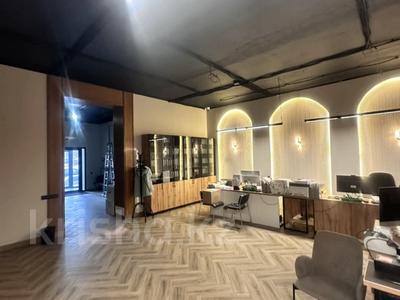 Свободное назначение, офисы, магазины и бутики, общепит, салоны красоты, медцентры и аптеки, образование, развлечения · 143 м² за 115 млн 〒 в Караганде, Казыбек би р-н