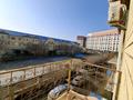 2-комнатная квартира · 50 м² · 3/3 этаж, мкр Атырау, Абулхайырхан 17а — Салтанат сарайы за 220 000 ₸ — фото 12