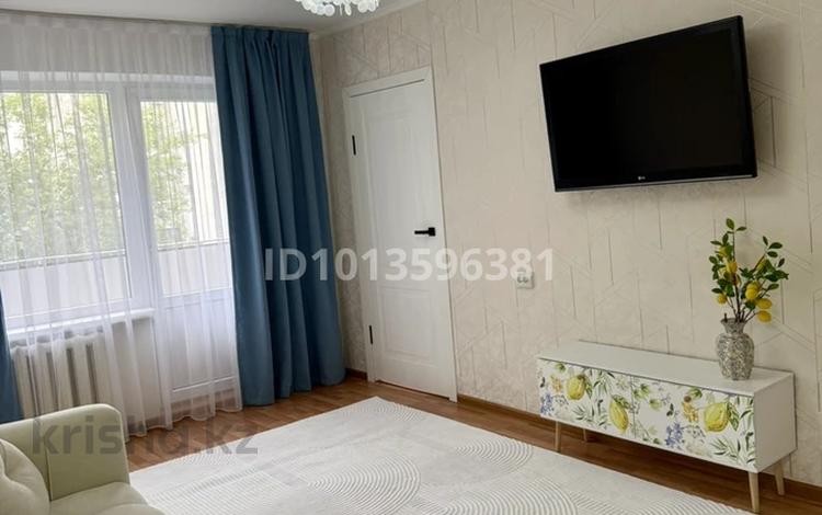 2-бөлмелі пәтер · 43 м² · 4/5 қабат, Бузурбаева 21, бағасы: 400 000 ₸ в Алматы, Медеуский р-н — фото 2