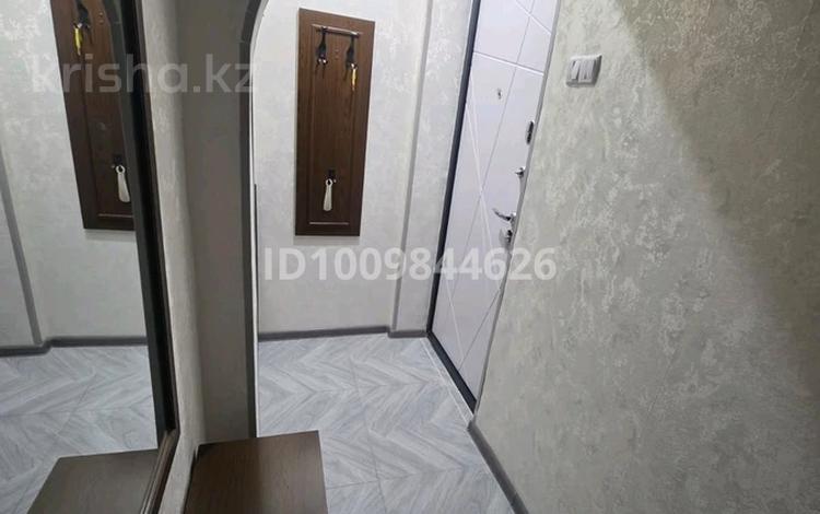 1-комнатная квартира · 38 м² · 2/5 этаж, Алдиярова 10 — Верхний рынок за 200 000 〒 в Шымкенте, Аль-Фарабийский р-н — фото 2