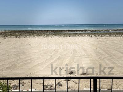 Дом · 4 комнаты · 300 м², Теплыи пляж за 150 000 ₸ в Мангистауской обл.