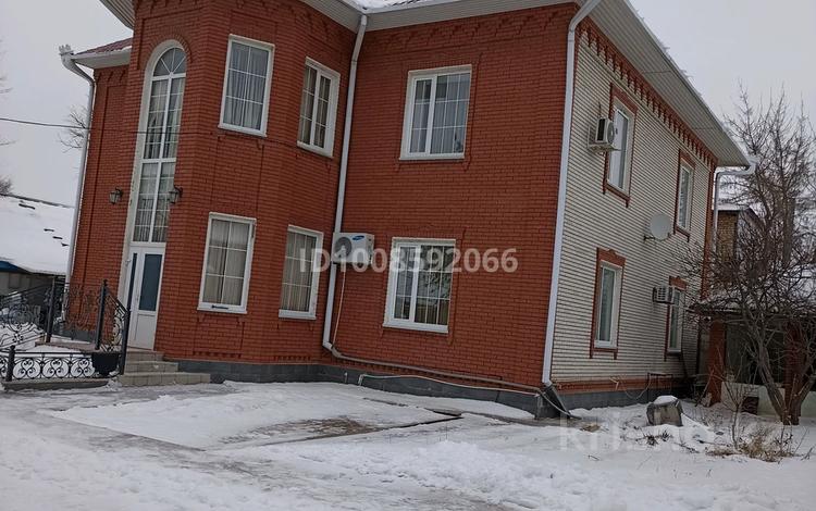 Жеке үй · 6 бөлме · 320 м² · 35 жүзд., Шубина 2/2 — Магазин электро комплект, бағасы: 150 млн ₸ в Уральске — фото 2