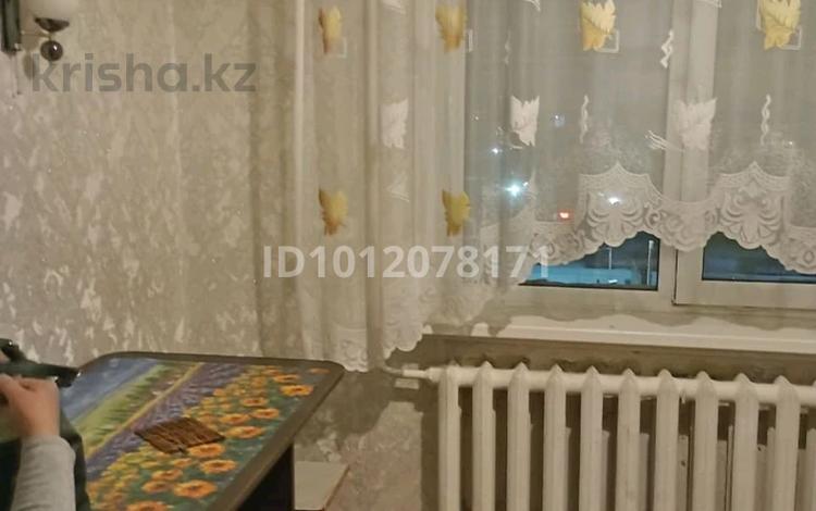 1-комнатная квартира · 34 м² · 6/9 этаж, ул. Ауэзова 77 за 85 000 ₸ в Павлодарской обл. — фото 2