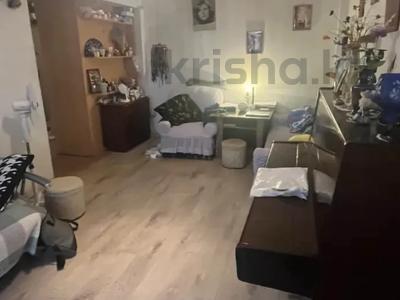 3-комнатная квартира · 60 м² · 2/5 этаж, пр. Ауэзова 60 за 24.5 млн ₸ в Усть-Каменогорске
