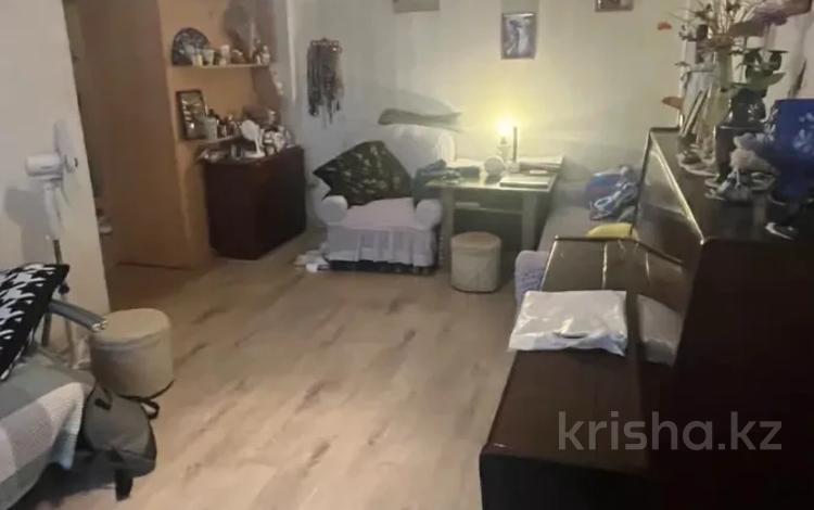 3-бөлмелі пәтер · 60 м² · 2/5 қабат, пр. Ауэзова 60, бағасы: 24.5 млн ₸ в Усть-Каменогорске — фото 3