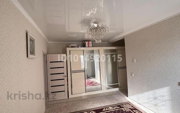 2-бөлмелі пәтер · 65 м² · 6/6 қабат, 35-ш/а. 33, бағасы: 140 000 ₸ в Актау, 35-мкр — фото 2