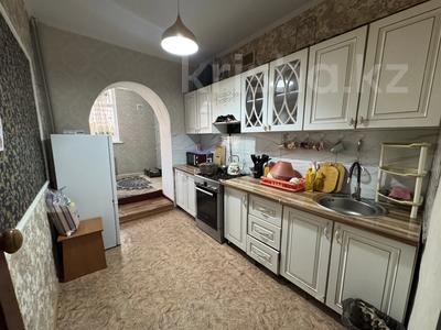 4-комнатная квартира · 75.3 м² · 1/3 этаж, Титов 2 квартал 17 за 10 млн 〒 в 