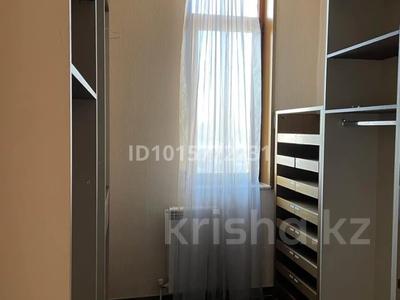 4-комнатная квартира · 190 м² · 4/18 этаж, Ахмет Байтурсынулы 1 за 1.1 млн ₸ в Астане, Сарайшык р-н
