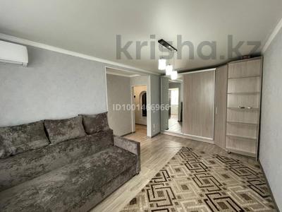 Пәтерлер в Карагандинской обл.: 1-бөлмелі пәтер · 37.5 м² · 5/5 қабат · ай сайын, 6й микрорайон, Ермекова 43, бағасы: 140 000 〒 1-бөлмелі пәтер · 37.5 м² · 5/5 қабат · ай сайын, 6й микрорайон, Ермекова 43, бағасы: 140 000 〒 в Караганде, Казыбек би р-н