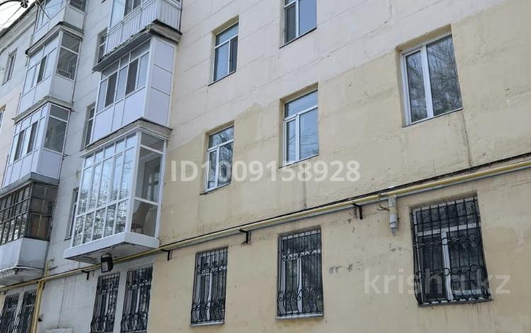 2-комнатная квартира · 60.6 м² · 4/5 этаж, Республики 12 — Напротив парк Восток за 10 млн 〒 в Темиртау — фото 2