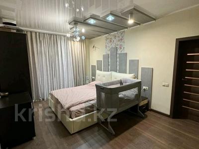 3-комнатная квартира, 120 м², 20/22 этаж помесячно, Достык 97 за 700 000 〒 в Алматы, Медеуский р-н