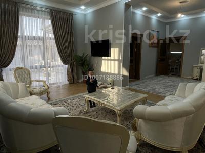 Отдельный дом · 6 комнат · 300 м² · 7 сот., Жанкоразова — Ташкентская-Абая за 120 млн 〒 в Таразе