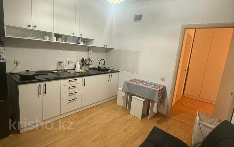 1-бөлмелі пәтер · 40 м² · 7/9 қабат, Жубан молдагалиева 6кор 2, бағасы: 180 000 ₸ в Астане, Нура р-н — фото 2