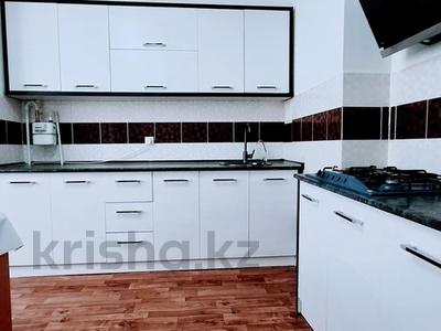 3-бөлмелі пәтер · 95 м² · 10/10 қабат, мкр Акбулак, Чуланова 155 — Рыскулова Момышулы, бағасы: 38.5 млн ₸ в Алматы, Алатауский р-н