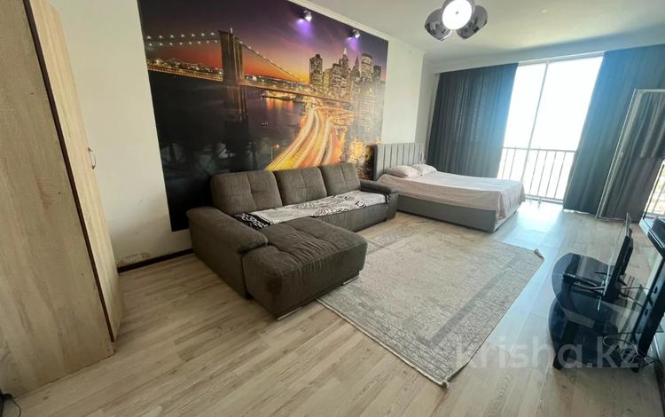 1-комнатная квартира · 55 м² · 14/20 этаж, Брусиловского за 38 млн ₸ в Алматы, Алмалинский р-н — фото 7