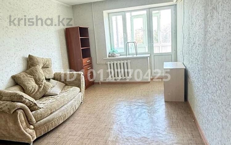 1-бөлмелі пәтер · 33 м² · 3/6 қабат, Братьев Жубановых 276, бағасы: 14 млн ₸ в Актобе — фото 2