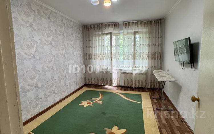 2-комнатная квартира · 45 м² · 5/5 этаж, мкр №11 33 за 250 000 ₸ в Алматы, Ауэзовский р-н — фото 2
