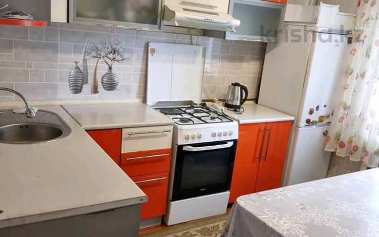 3-комнатная квартира · 70 м² · 2/5 этаж, 4микр 56 за 250 000 ₸ в Конаеве — фото 2