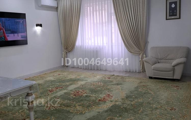 5-комнатная квартира · 173 м² · 1/3 этаж, мкр Самал, Адгама Каримова за 48 млн 〒 в Атырау — фото 2