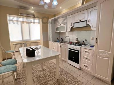 3-комнатная квартира · 100 м² · 3/3 этаж, Даумова 71/4 — Парк Кирова за 42.7 млн ₸ в Уральске