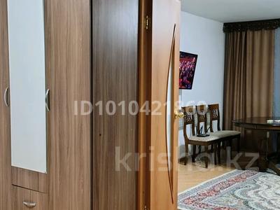 2-бөлмелі пәтер · 65 м² · 4/5 қабат, 10мкр 23, бағасы: 150 000 ₸ в Аксае