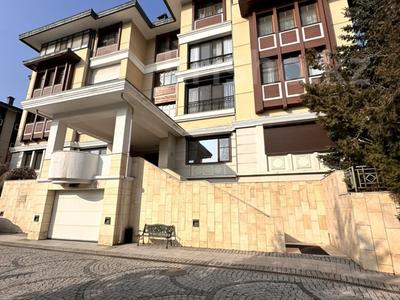 5-бөлмелі пәтер · 211 м² · 1/4 қабат, Керей-Жәнібек хандар 276/15, бағасы: 2.1 млн 〒 в Алматы, Медеуский р-н