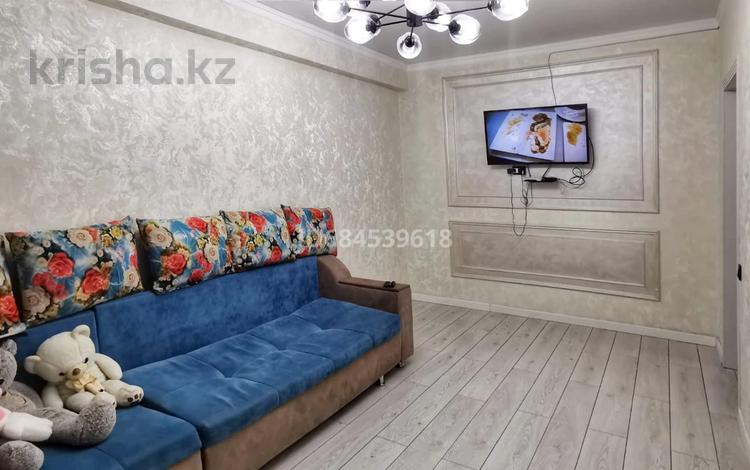 2-комнатная квартира, 60 м², 3/10 этаж, Сейфуллина 51 15